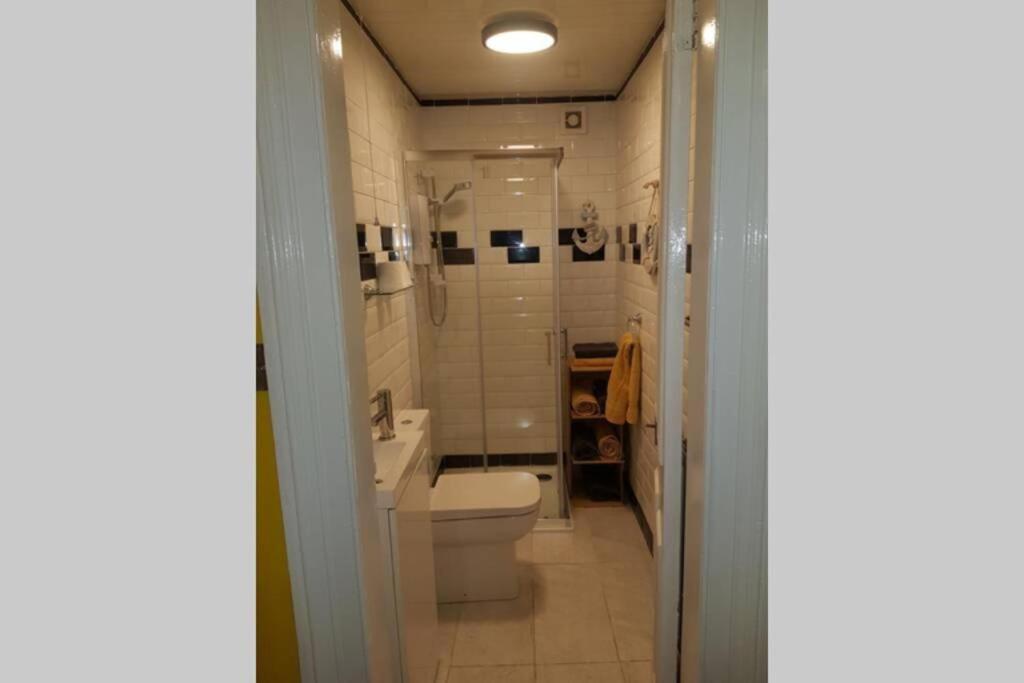 Snug - Fountain Bank Apartment Helensburgh Esterno foto