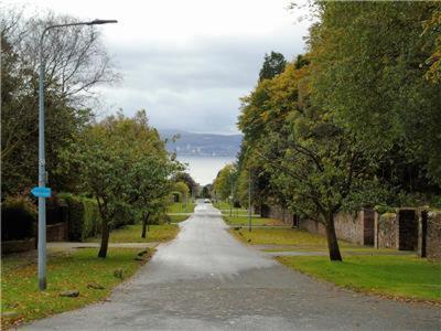 Snug - Fountain Bank Apartment Helensburgh Esterno foto