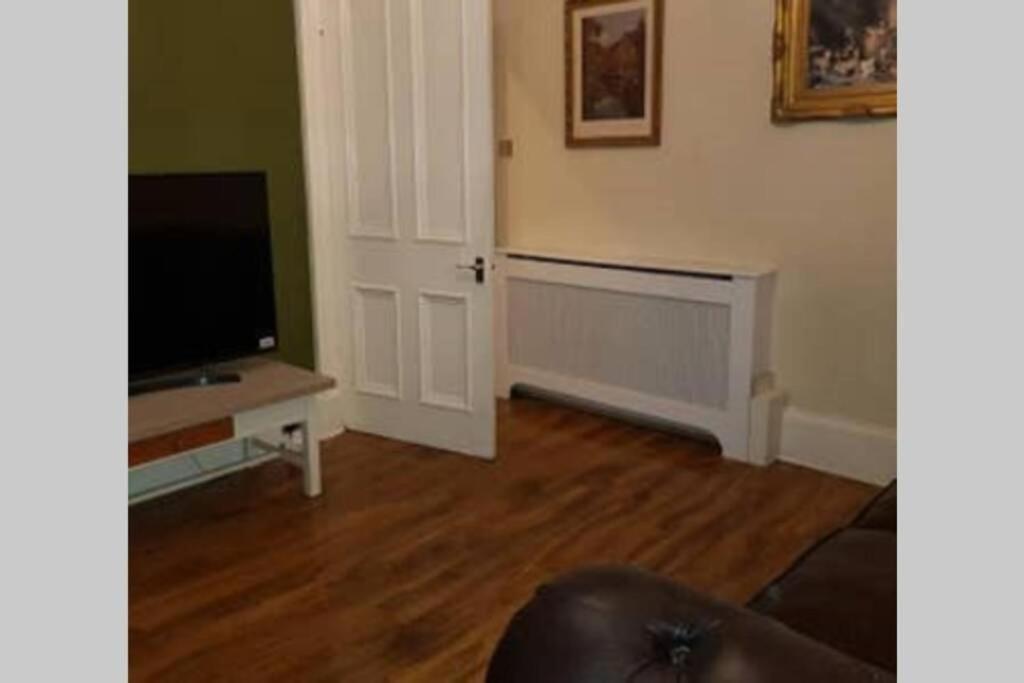 Snug - Fountain Bank Apartment Helensburgh Esterno foto