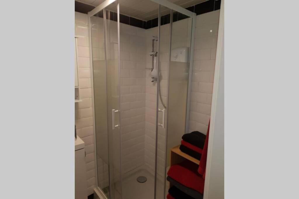 Snug - Fountain Bank Apartment Helensburgh Esterno foto